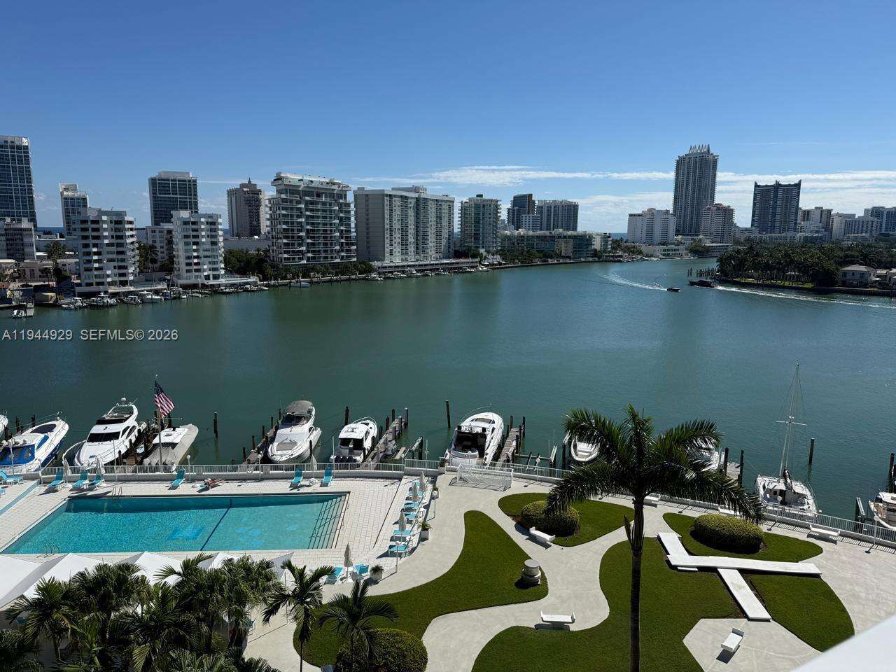 King Cole at 900 Bay Dr, Miami Beach, FL 33141 - For Rent photo 21