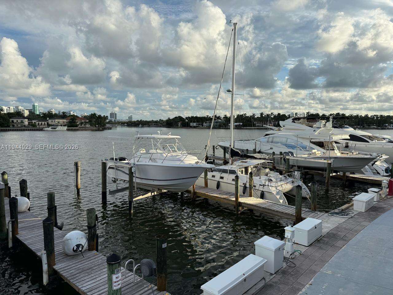 King Cole at 900 Bay Dr, Miami Beach, FL 33141 - For Rent photo 27
