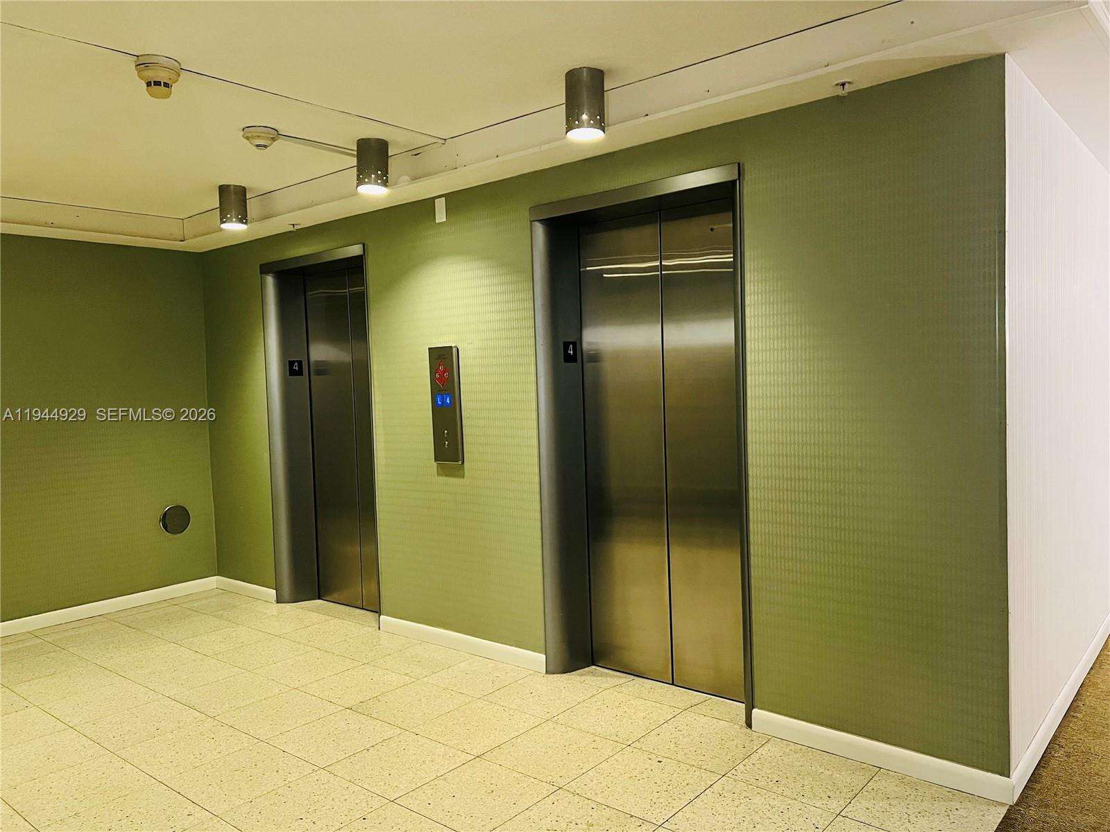 King Cole at 900 Bay Dr, Miami Beach, FL 33141 - For Rent photo 28