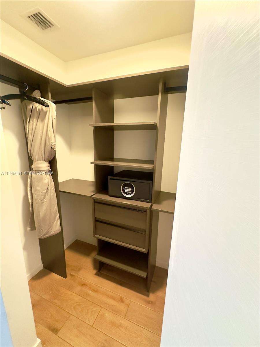 The Elser at 398 5 St, Miami, FL 33132 - For Rent photo 14