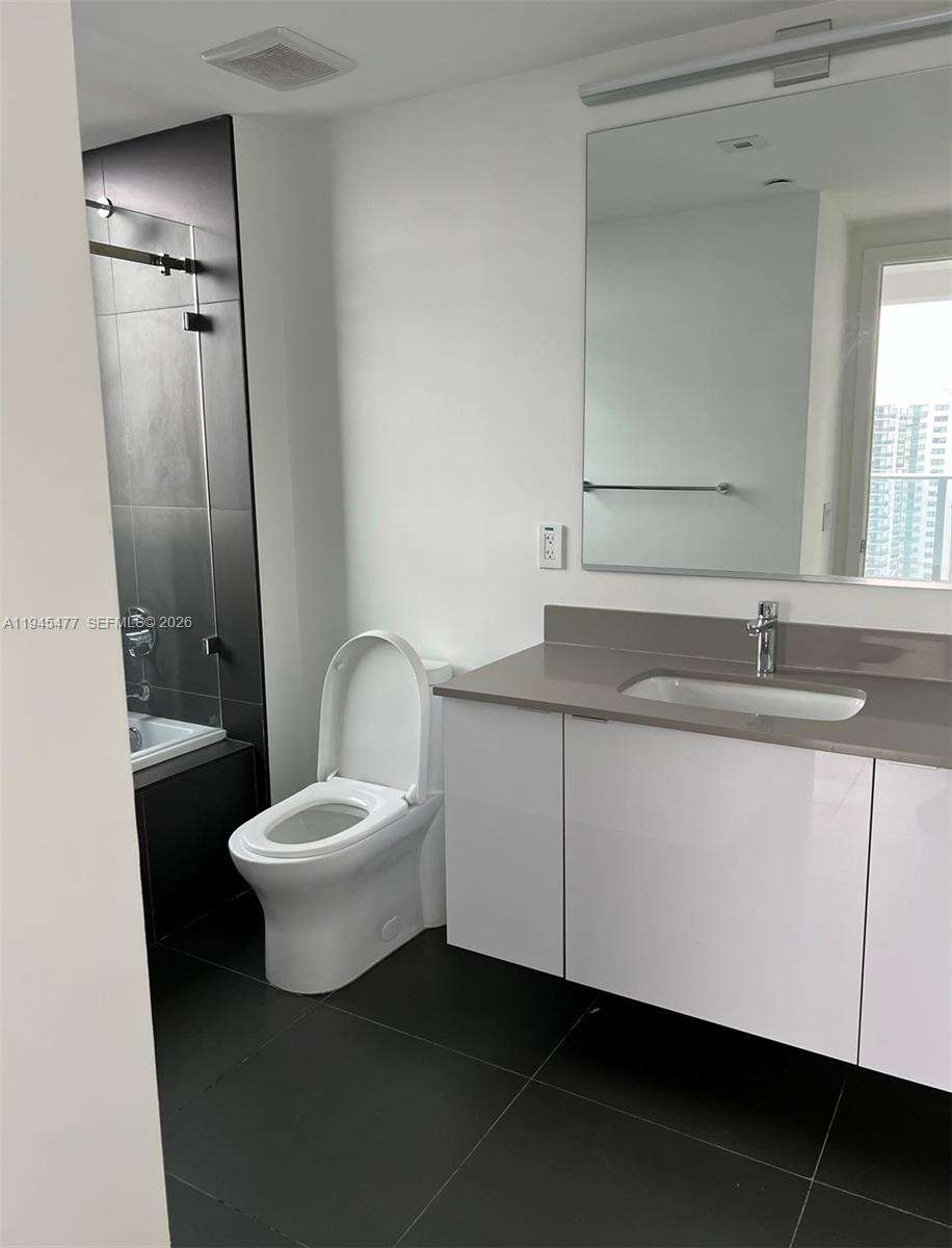 Canvas at 1600 1 Ave, Miami, FL 33132 - For Rent photo 6