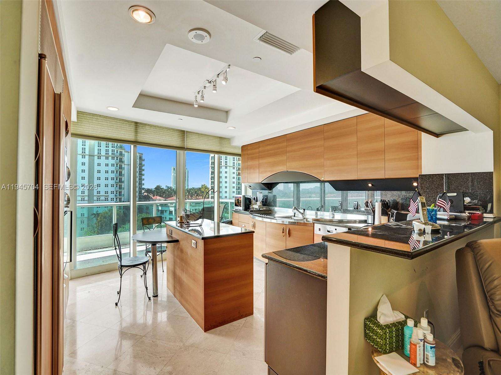 Porto Vita South at 19955 38 Ct, Aventura, FL 33180 - For Rent photo 11