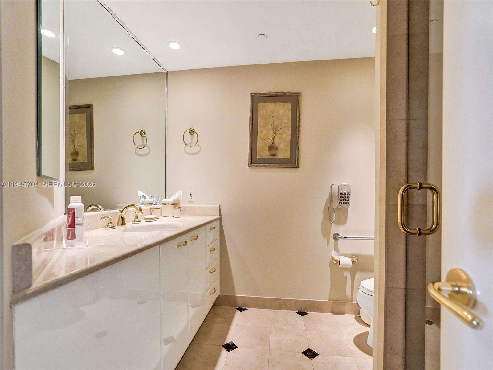 Porto Vita South at 19955 38 Ct, Aventura, FL 33180 - For Rent photo 23