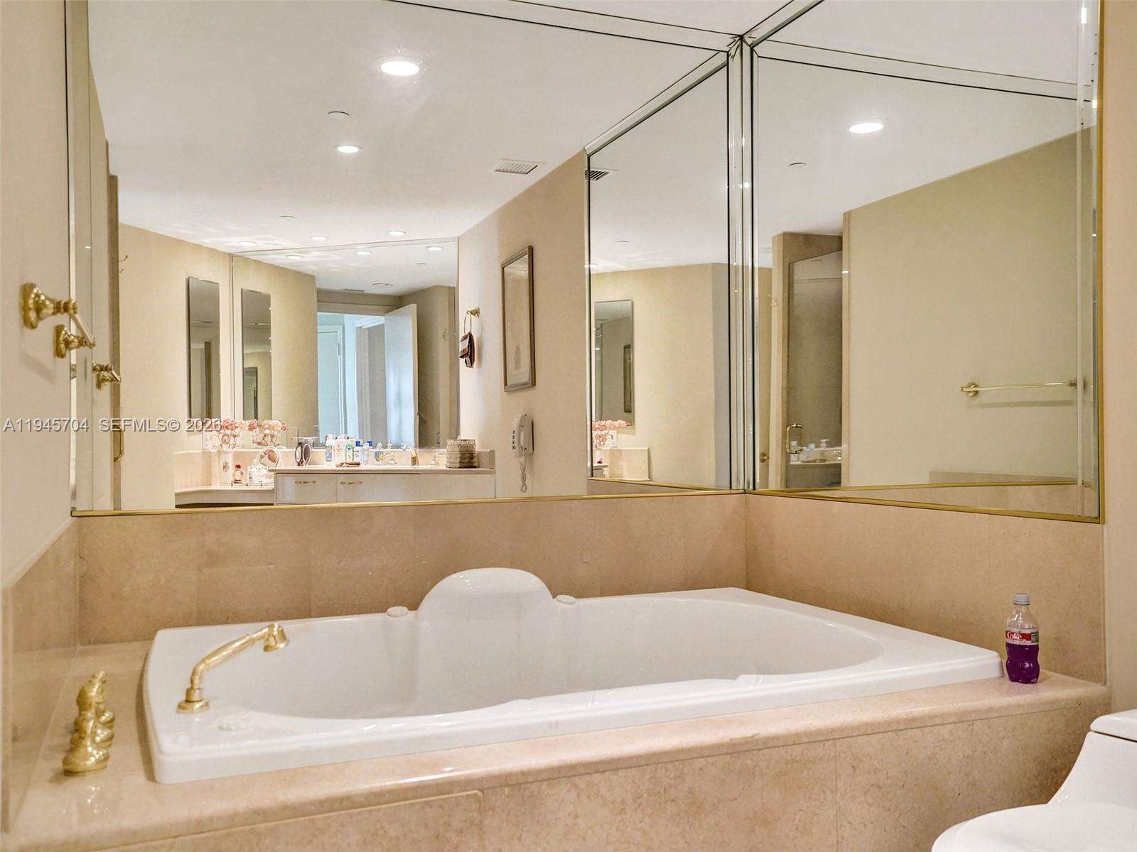 Porto Vita South at 19955 38 Ct, Aventura, FL 33180 - For Rent photo 26