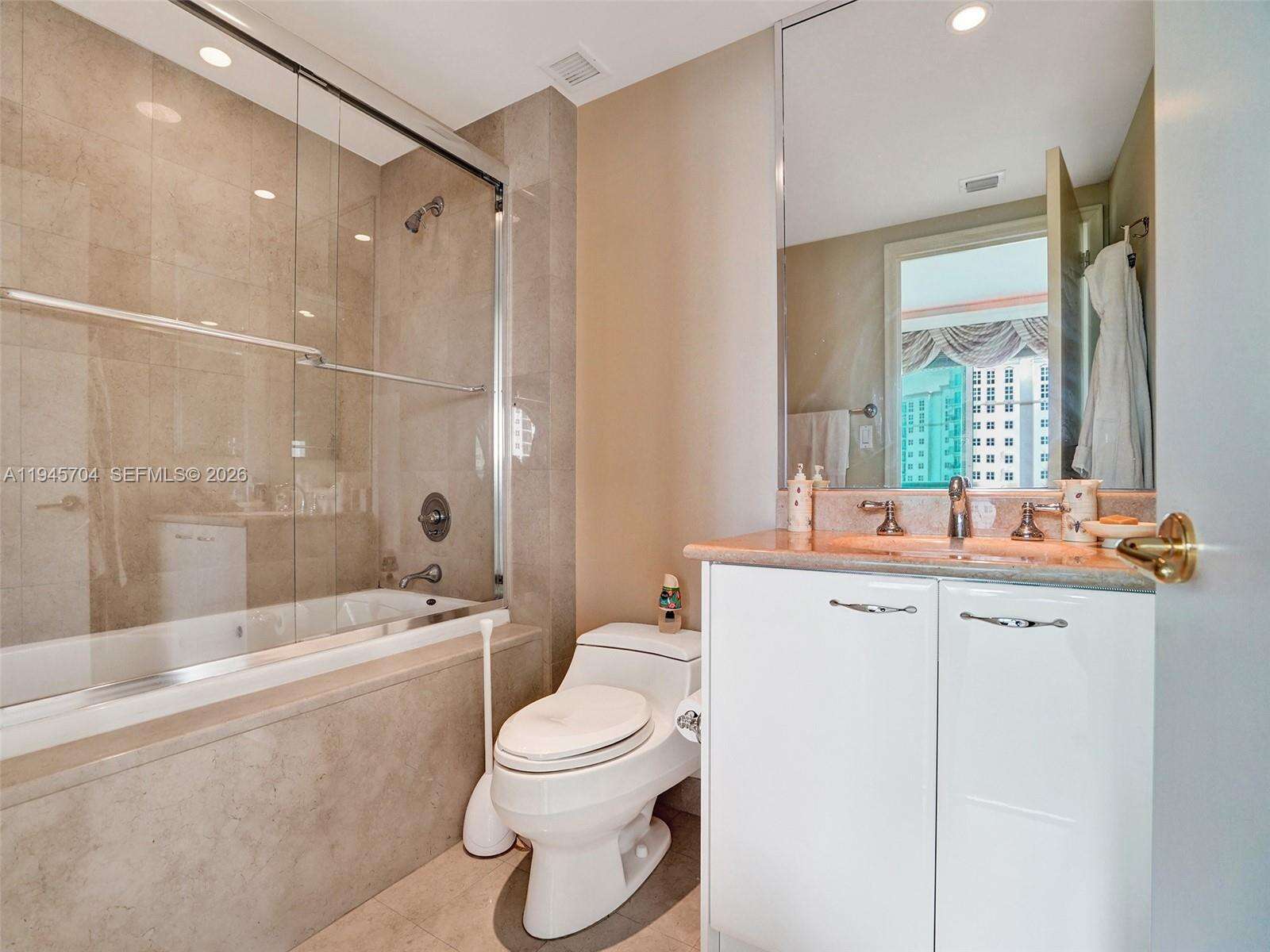 Porto Vita South at 19955 38 Ct, Aventura, FL 33180 - For Rent photo 32