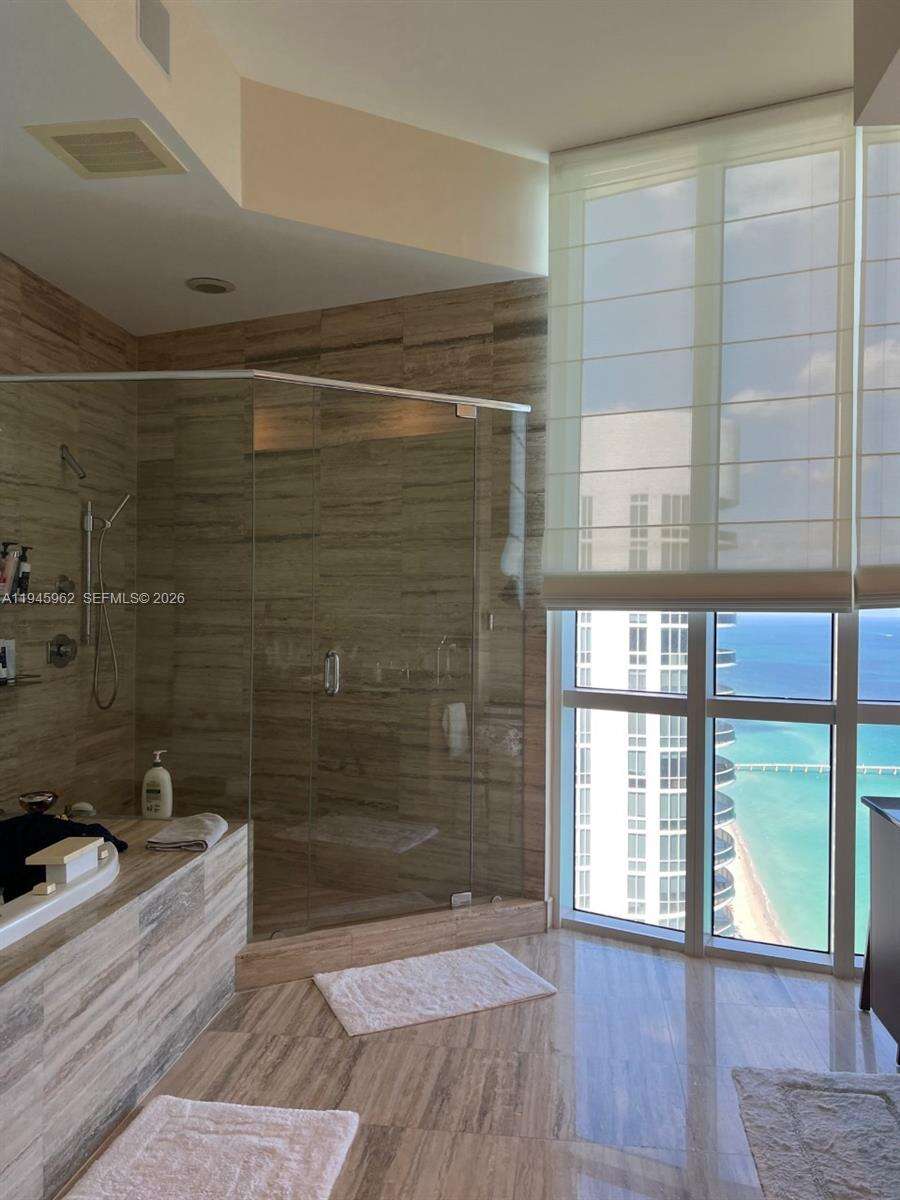 Trump Tower 3 at 15811 Collins Ave, Sunny Isles Beach, FL 33160 - For Rent photo 7