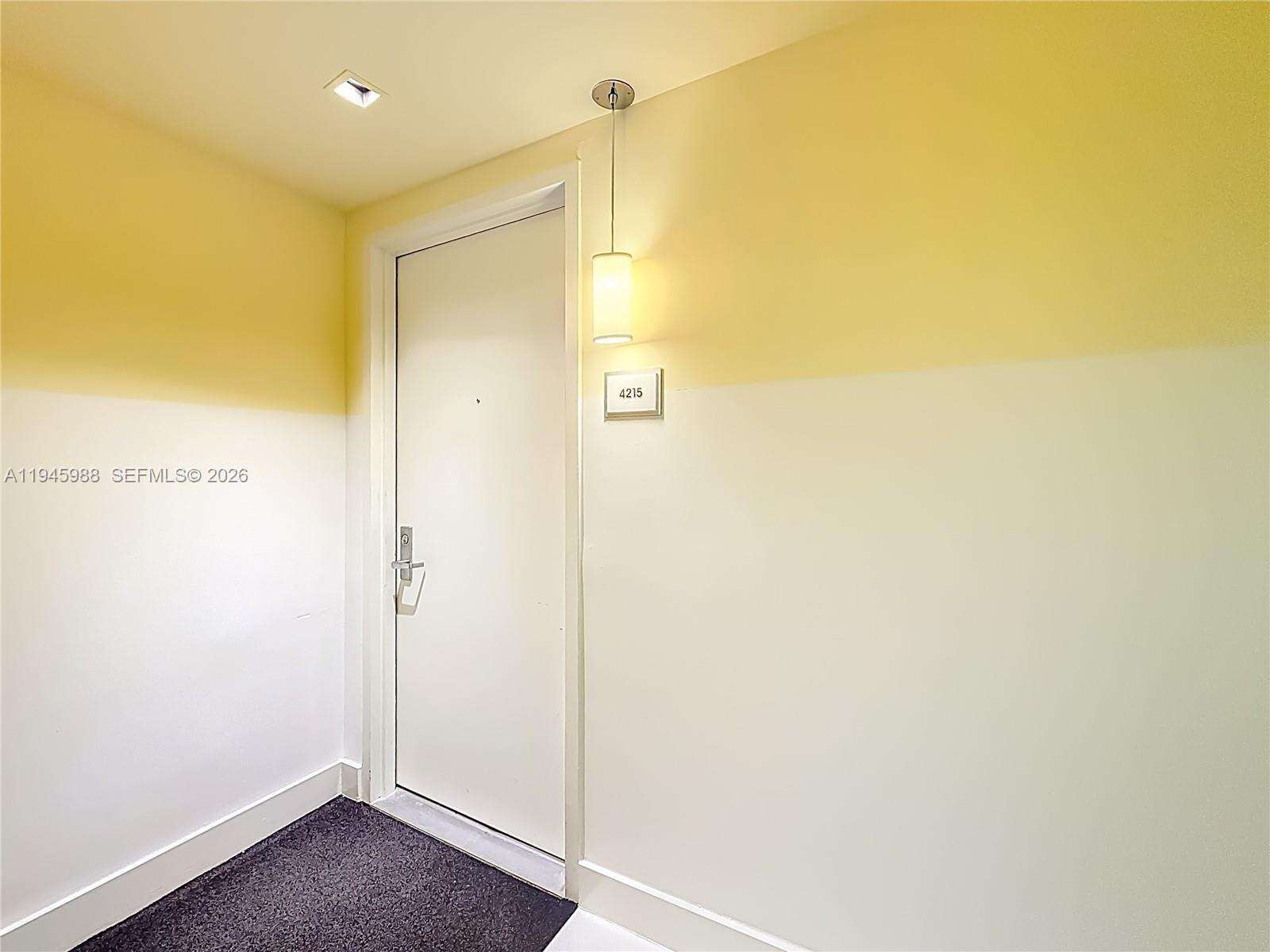 Icon Brickell 1 at 475 Brickell Ave, Miami, FL 33131 - For Rent photo 2