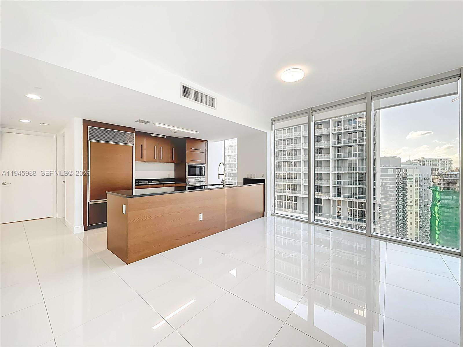 Icon Brickell 1 at 475 Brickell Ave, Miami, FL 33131 - For Rent photo 13