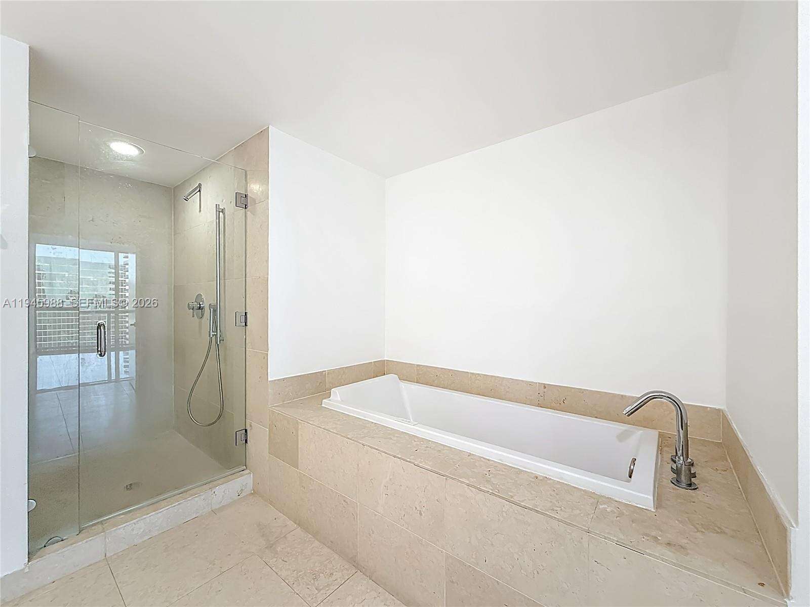 Icon Brickell 1 at 475 Brickell Ave, Miami, FL 33131 - For Rent photo 18