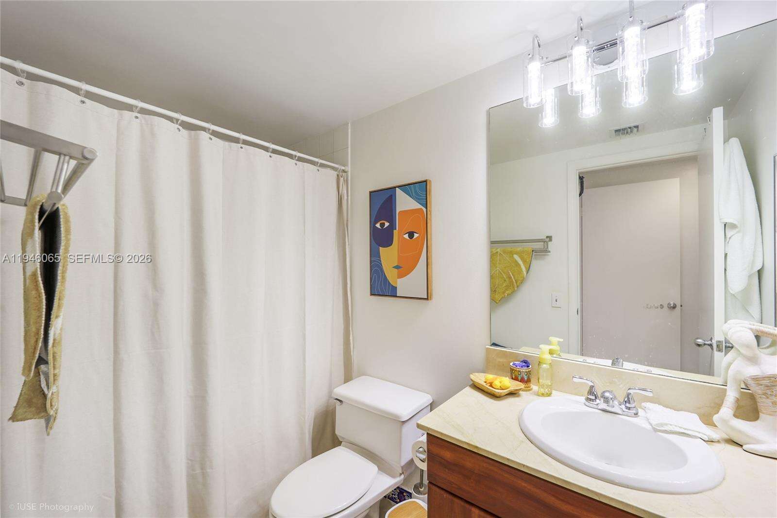 Courvoisier Courts at 701 Brickell Key Blvd, Miami, FL 33131 - For Rent photo 11