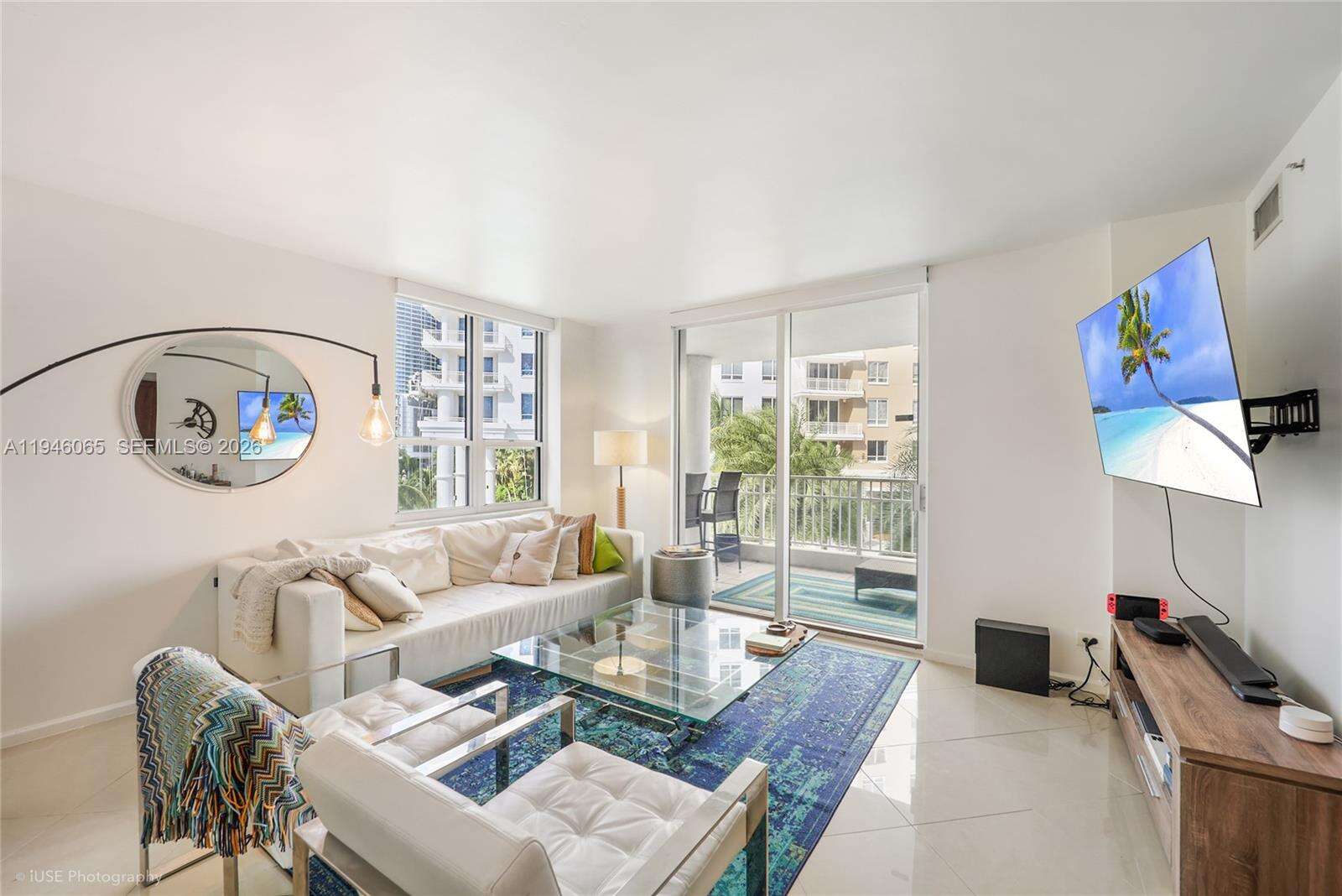 Courvoisier Courts at 701 Brickell Key Blvd, Miami, FL 33131 - For Rent photo 3