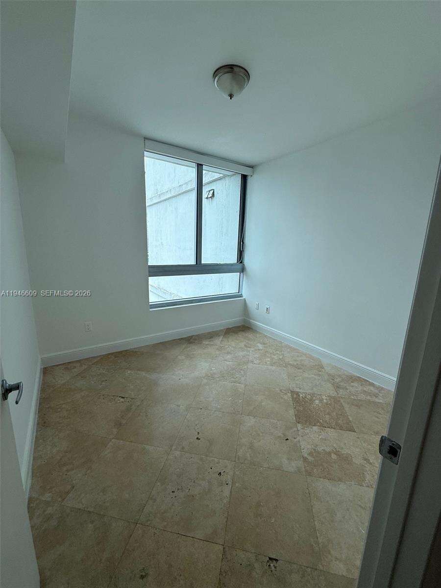 Wind By Neo at 350 Miami Ave, Miami, FL 33130 - For Rent photo 8