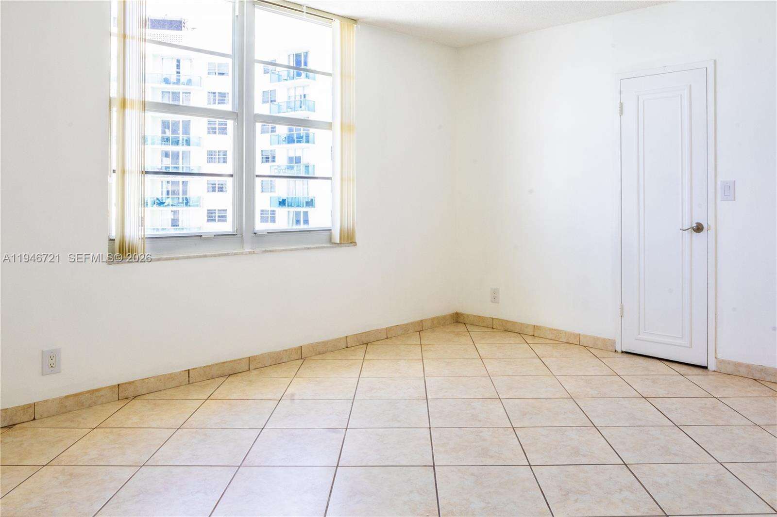 Sea Air Towers at 3725 Ocean Dr, Hollywood, FL 33019 - For Rent photo 8