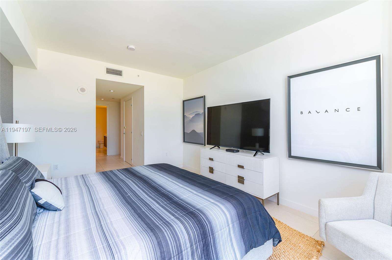 Tiffany House at 401 Birch Rd, Fort Lauderdale, FL 33304 - For Rent photo 14