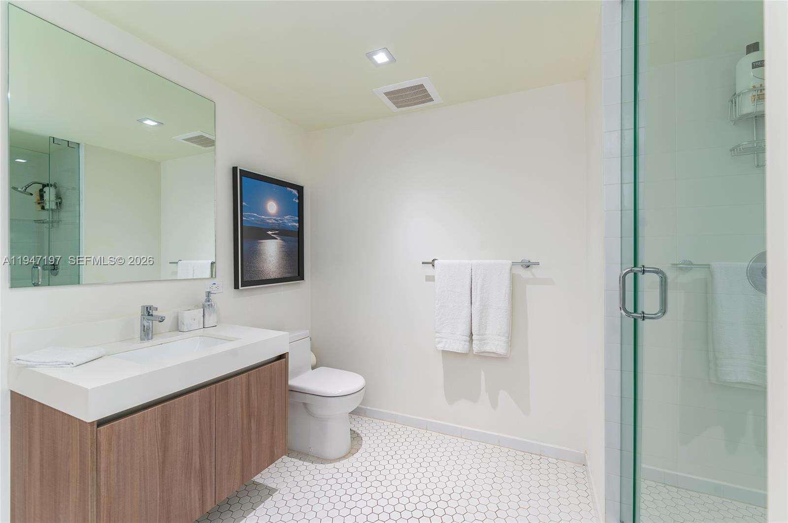 Tiffany House at 401 Birch Rd, Fort Lauderdale, FL 33304 - For Rent photo 18