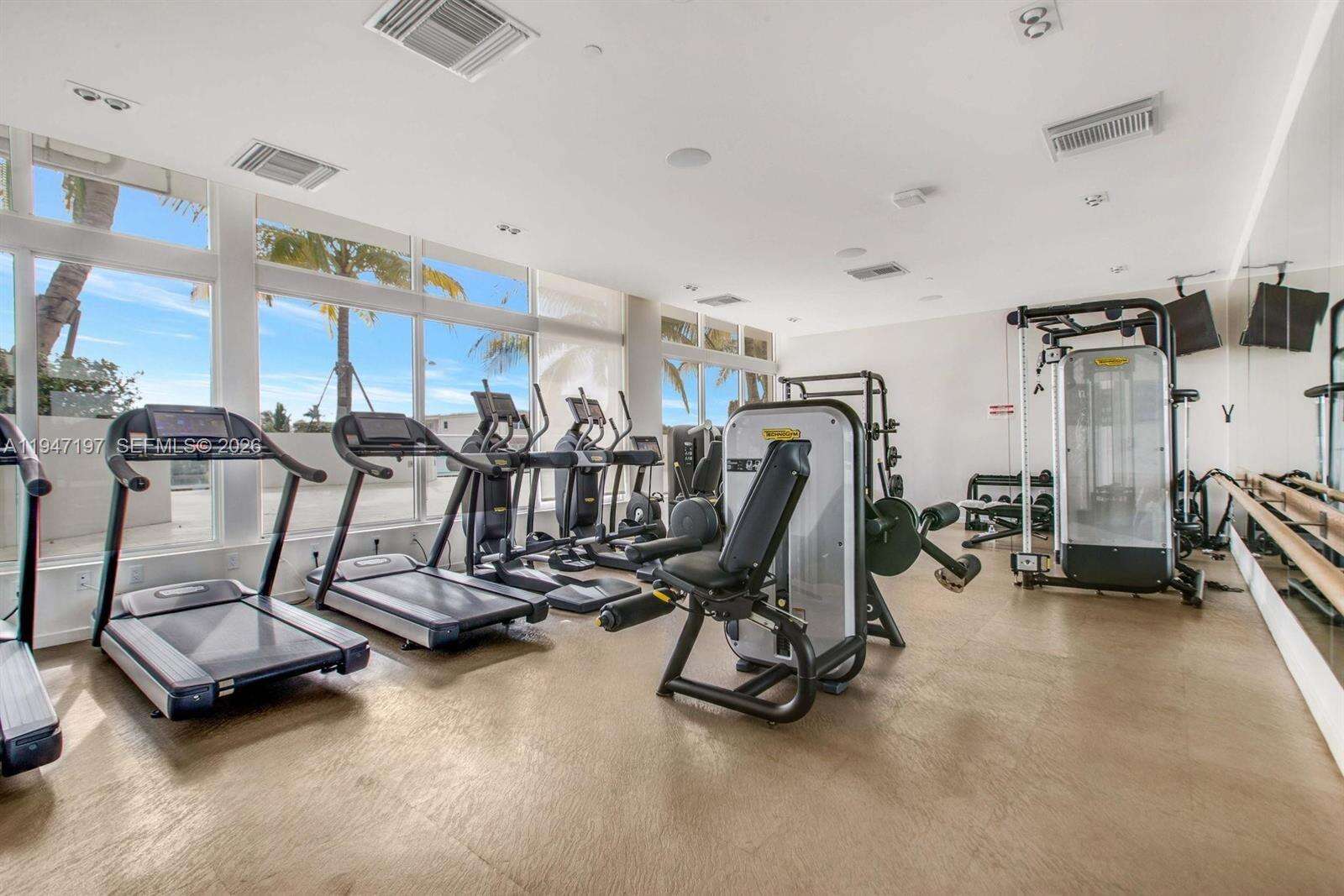 Tiffany House at 401 Birch Rd, Fort Lauderdale, FL 33304 - For Rent photo 54