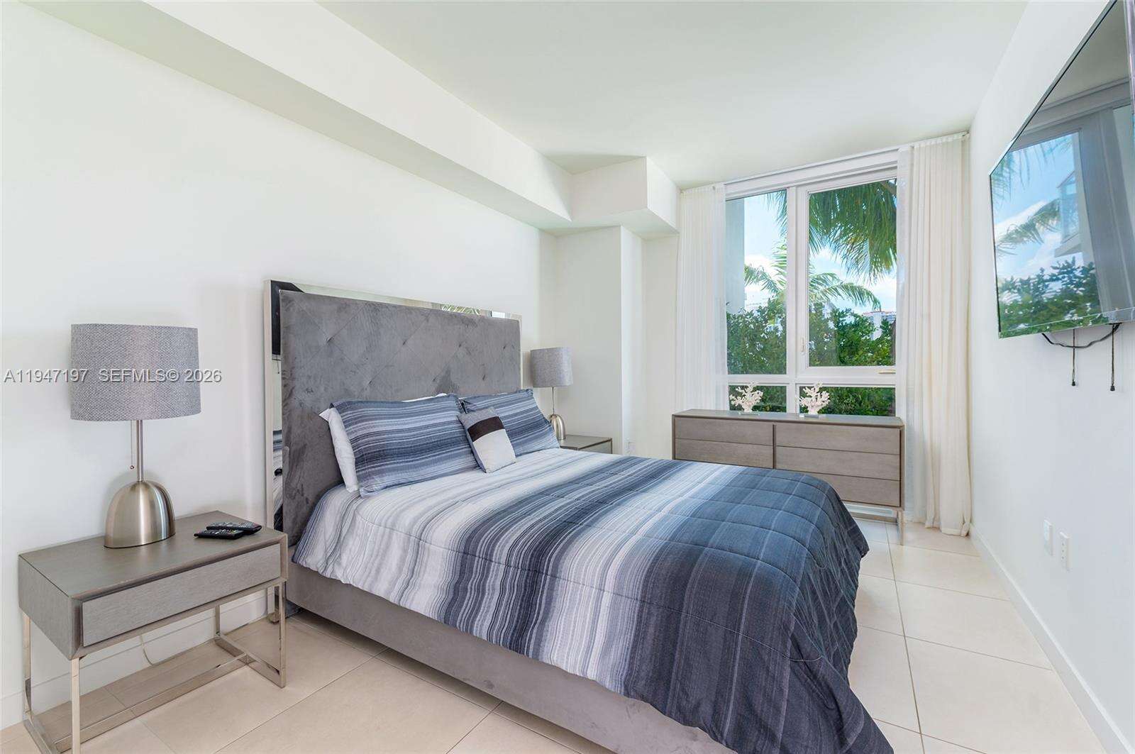 Tiffany House at 401 Birch Rd, Fort Lauderdale, FL 33304 - For Rent photo 9