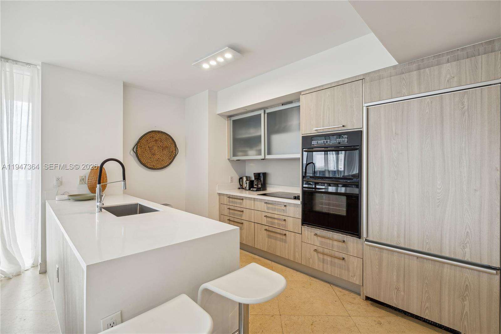 The Beach Club Two at 1830 Ocean Dr, Hallandale Beach, FL 33009 - For Rent photo 4