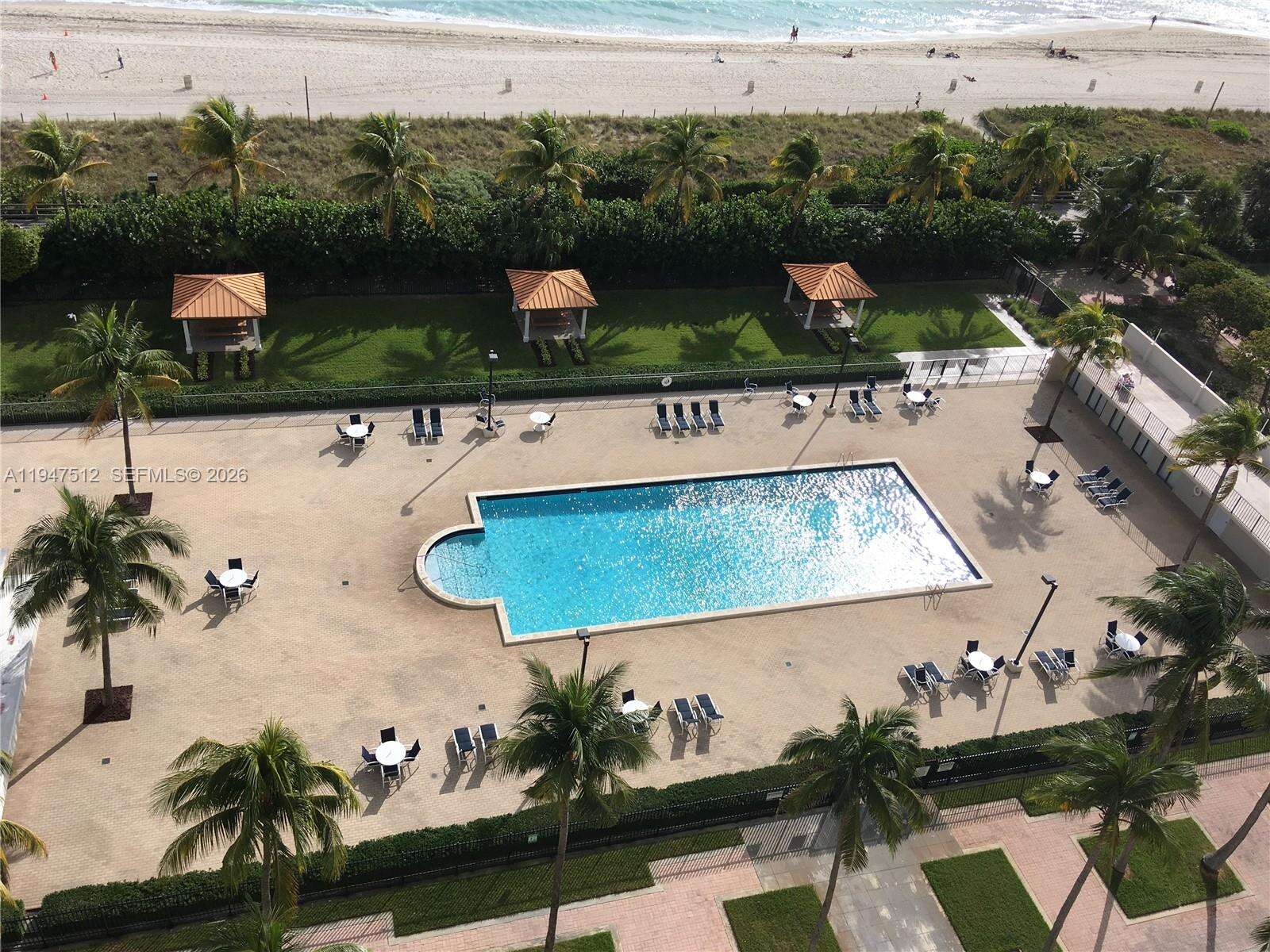 Oceanfront Plaza at 2625 Collins Ave, Miami Beach, FL 33140 - For Rent photo 15