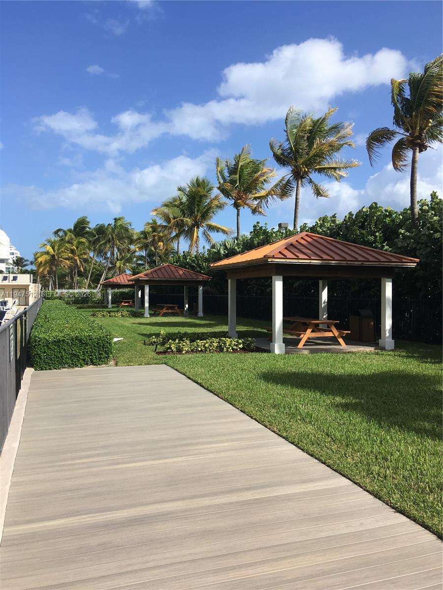 Oceanfront Plaza at 2625 Collins Ave, Miami Beach, FL 33140 - For Rent photo 16