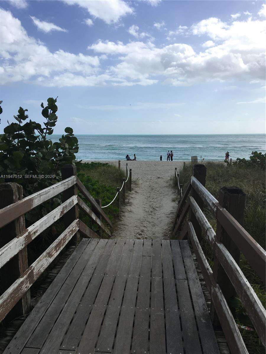 Oceanfront Plaza at 2625 Collins Ave, Miami Beach, FL 33140 - For Rent photo 18