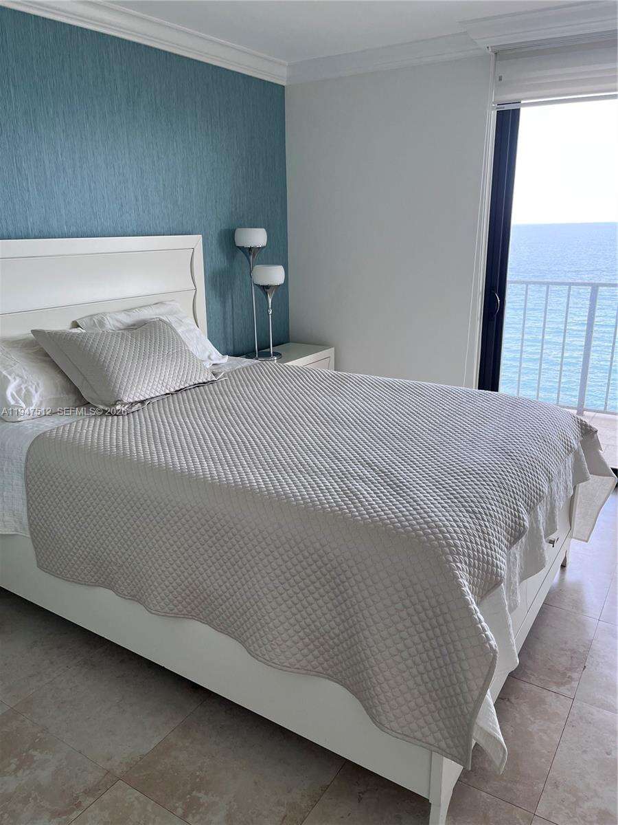 Oceanfront Plaza at 2625 Collins Ave, Miami Beach, FL 33140 - For Rent photo 10