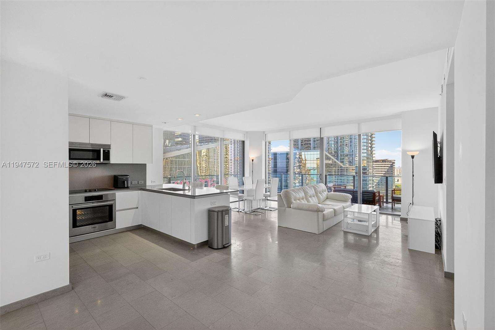 Reach Brickell at 68 6 St, Miami, FL 33131 - For Rent photo 2