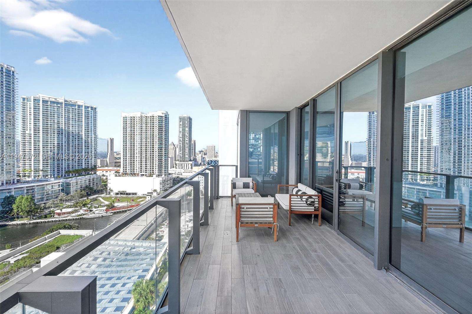 Reach Brickell at 68 6 St, Miami, FL 33131 - For Rent photo 3