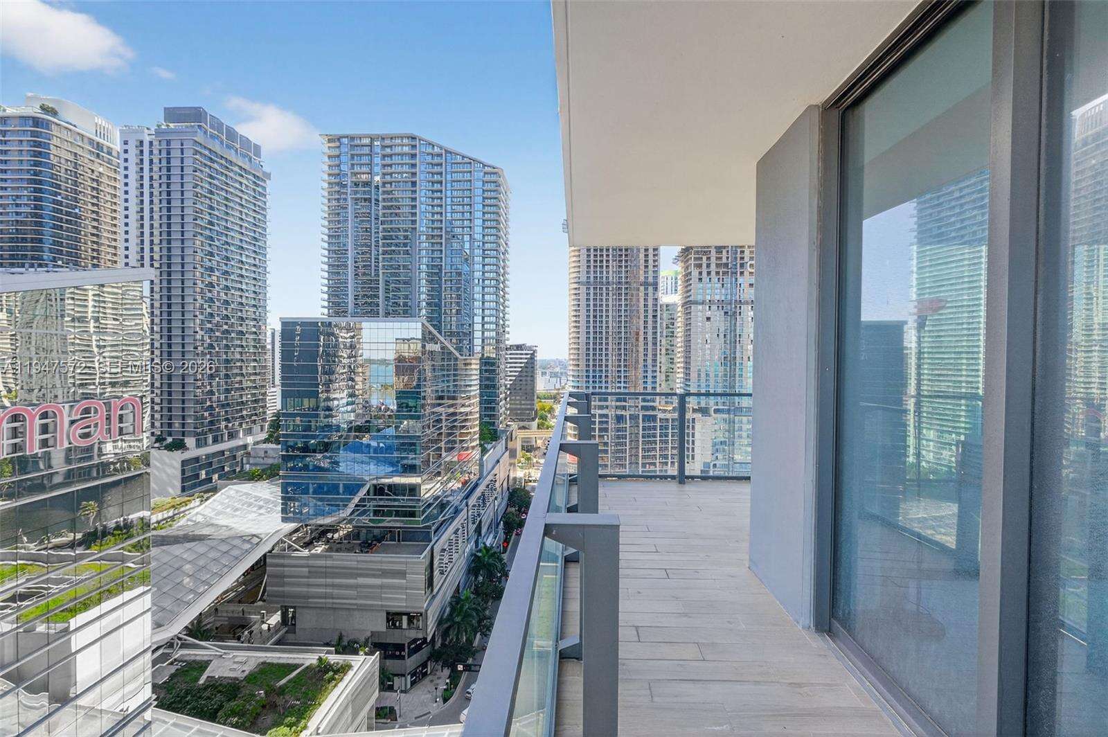 Reach Brickell at 68 6 St, Miami, FL 33131 - For Rent photo 22