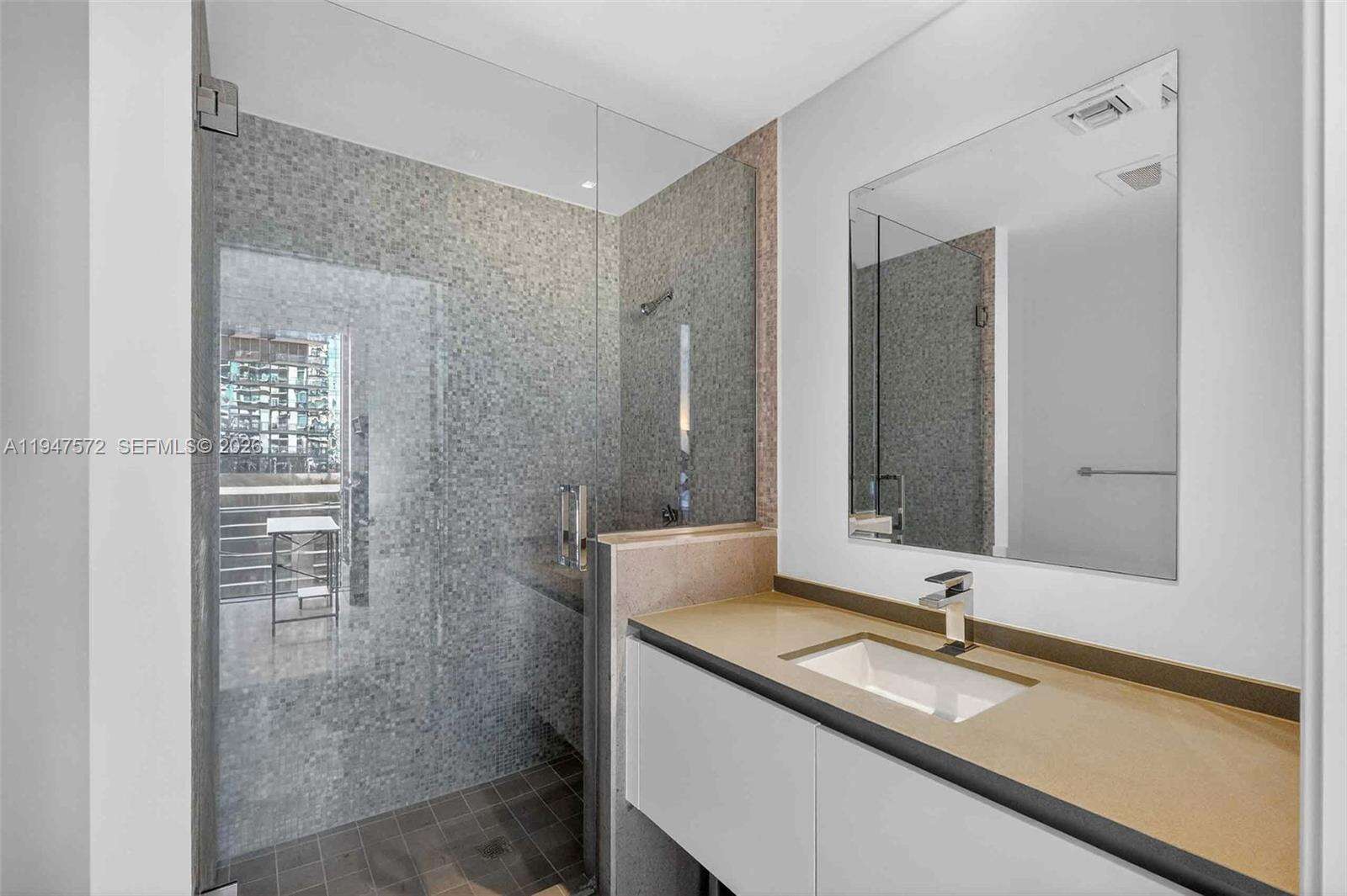 Reach Brickell at 68 6 St, Miami, FL 33131 - For Rent photo 28