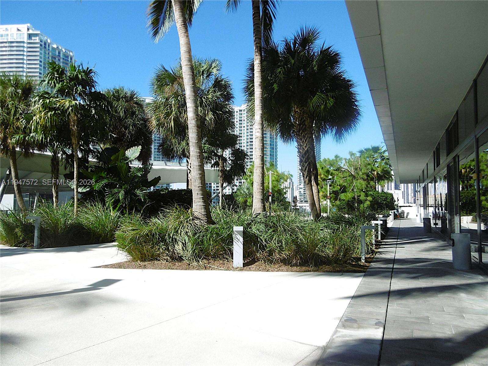 Reach Brickell at 68 6 St, Miami, FL 33131 - For Rent photo 39