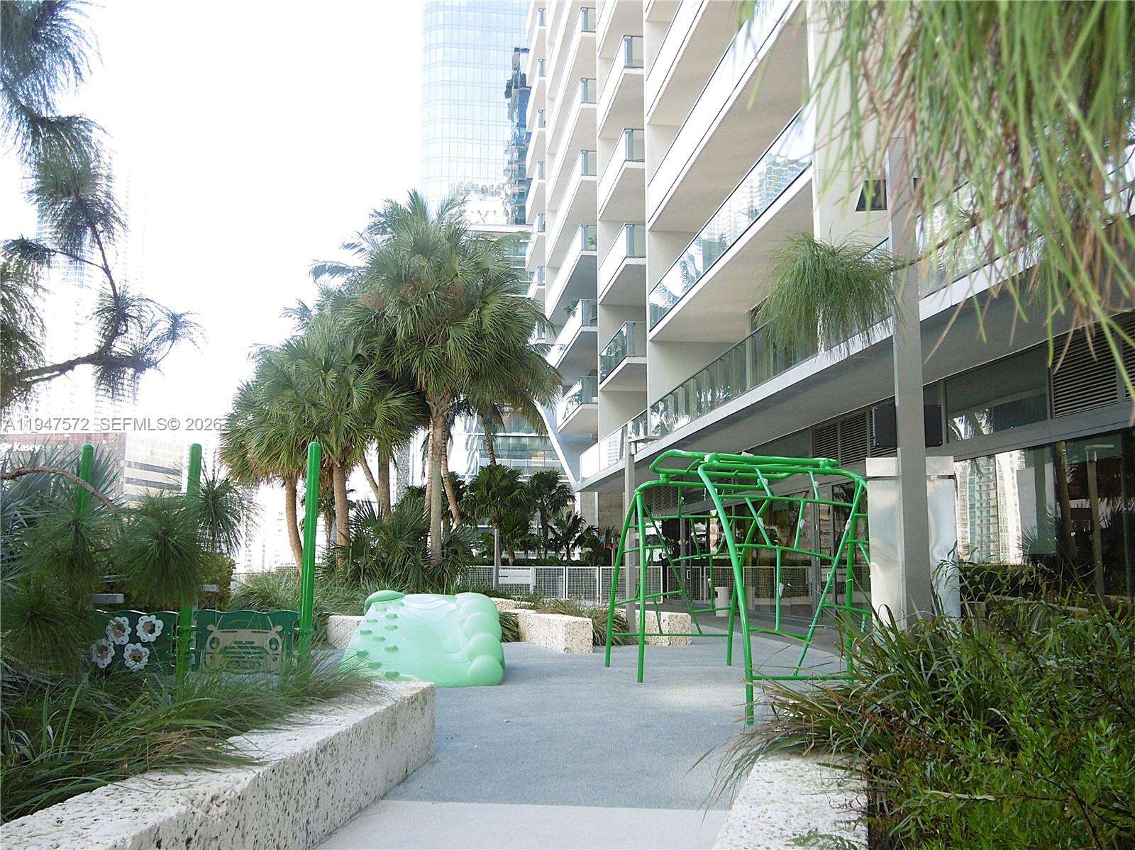 Reach Brickell at 68 6 St, Miami, FL 33131 - For Rent photo 40