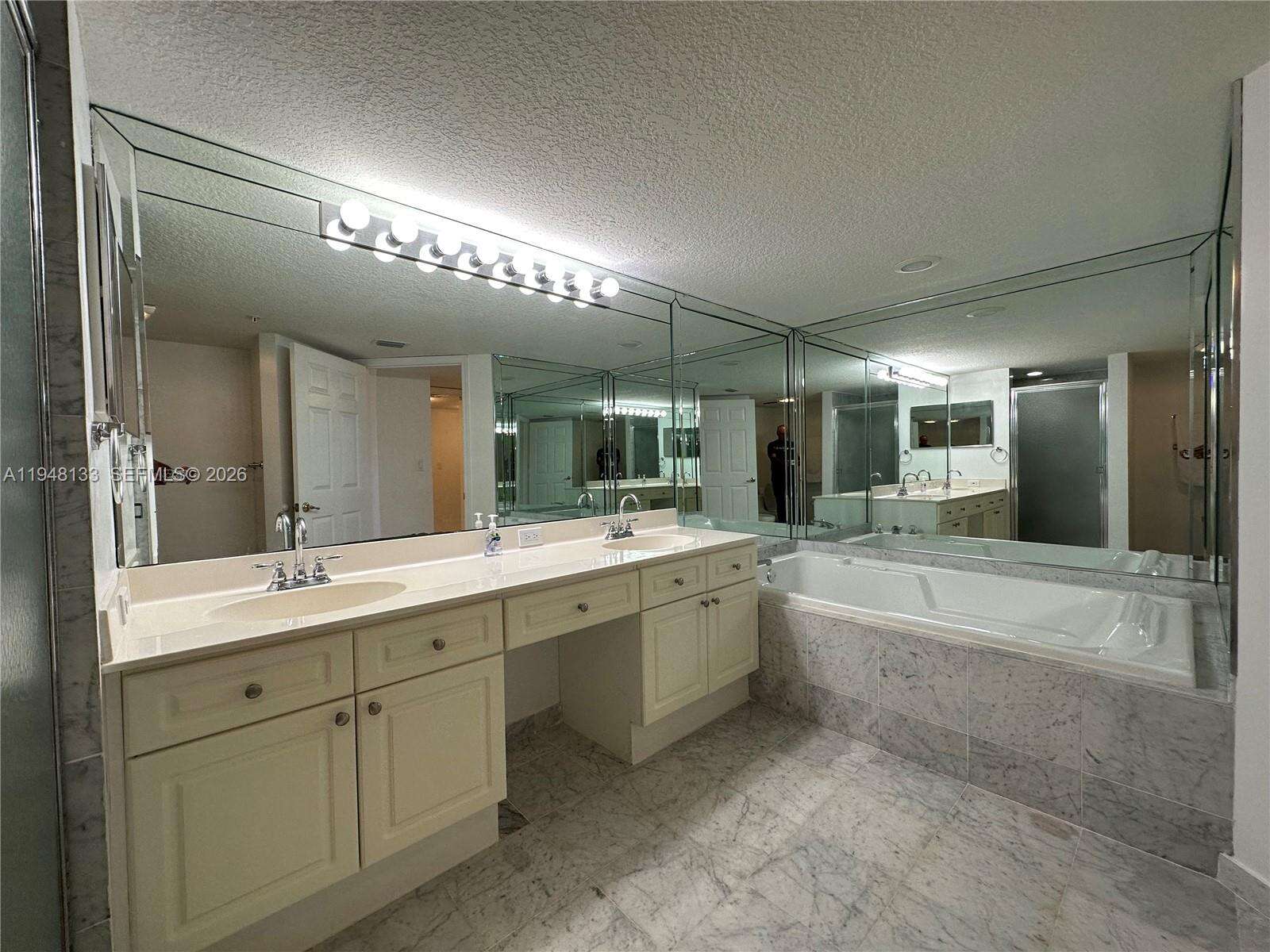 Florida Ocean Club at 17275 Collins Ave, Sunny Isles Beach, FL 33160 - For Rent photo 13