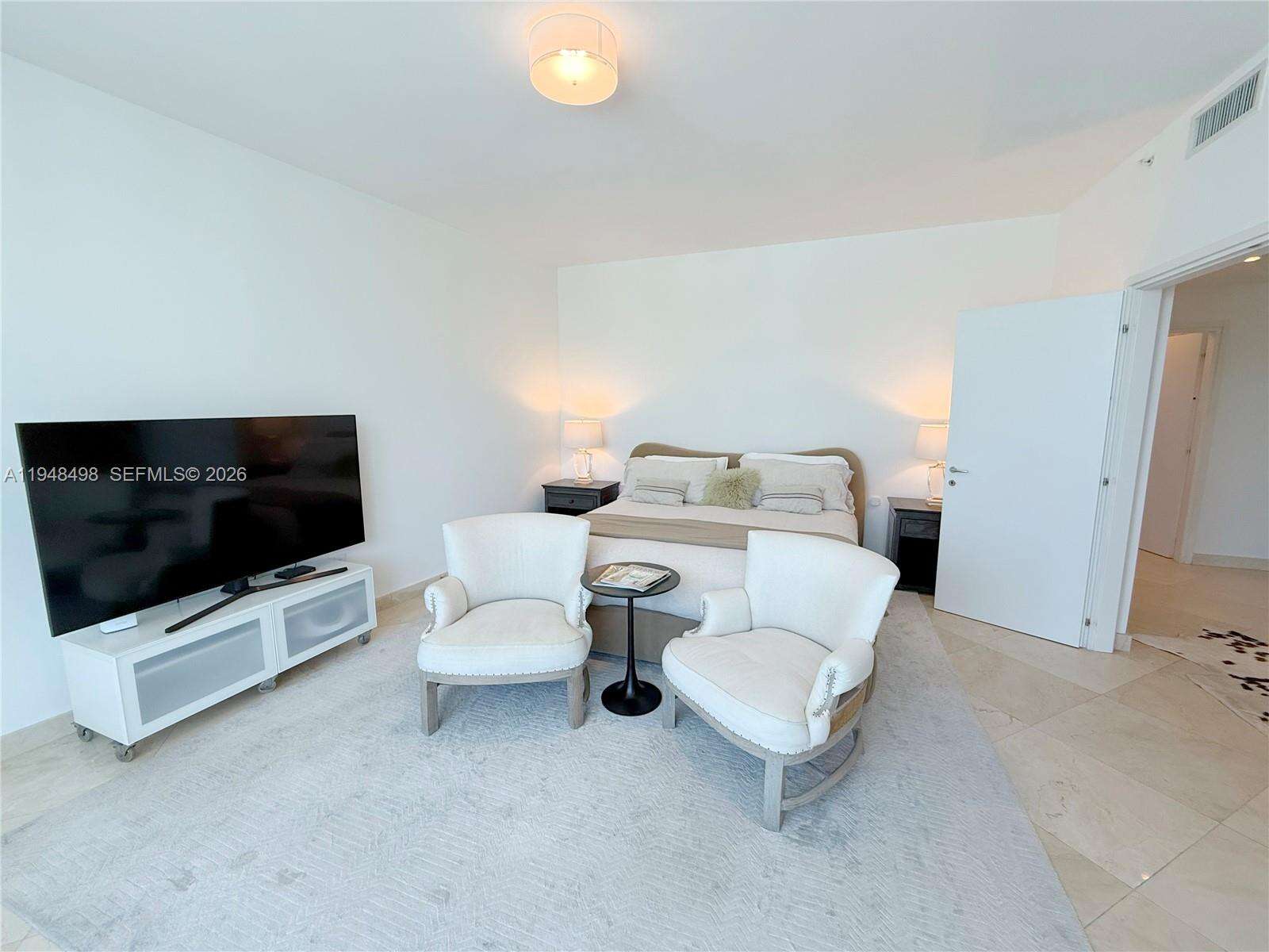 Continuum North Tower at 50 Pointe Dr, Miami Beach, FL 33139 - For Rent photo 14