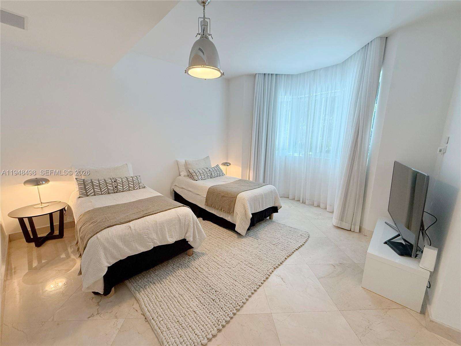 Continuum North Tower at 50 Pointe Dr, Miami Beach, FL 33139 - For Rent photo 16