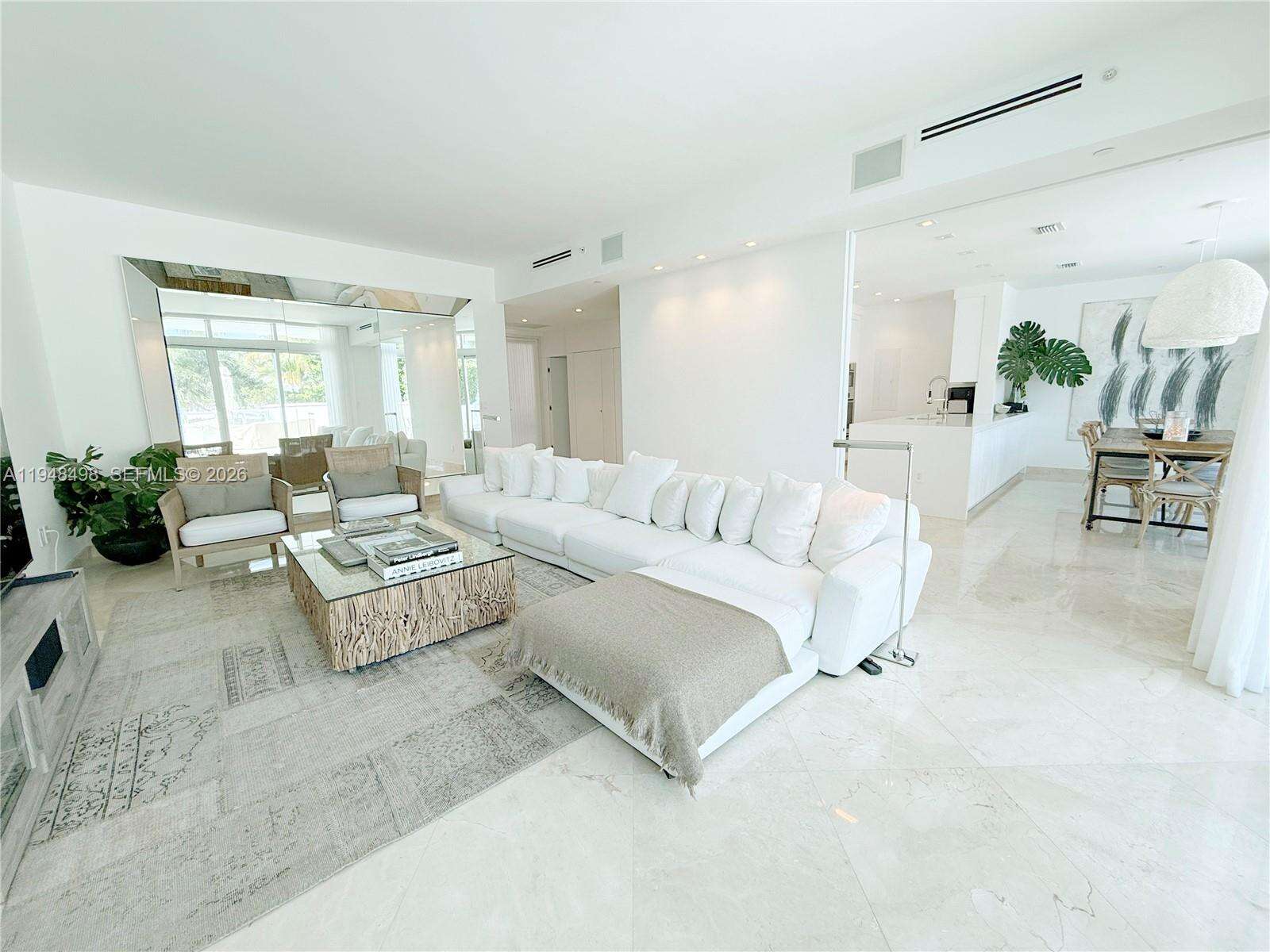 Continuum North Tower at 50 Pointe Dr, Miami Beach, FL 33139 - For Rent photo 4