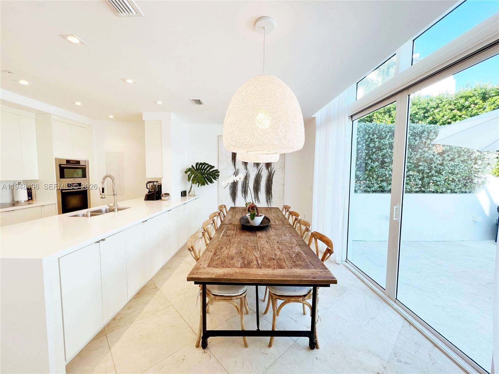 Continuum North Tower at 50 Pointe Dr, Miami Beach, FL 33139 - For Rent photo 6