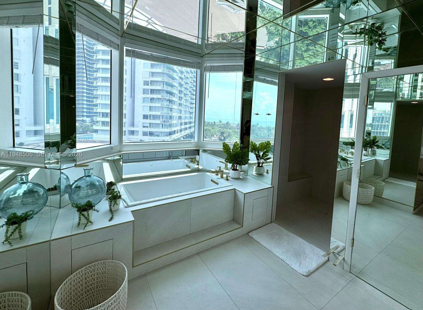 Portofino Tower at 300 Pointe Dr, Miami Beach, FL 33139 - For Rent photo 17