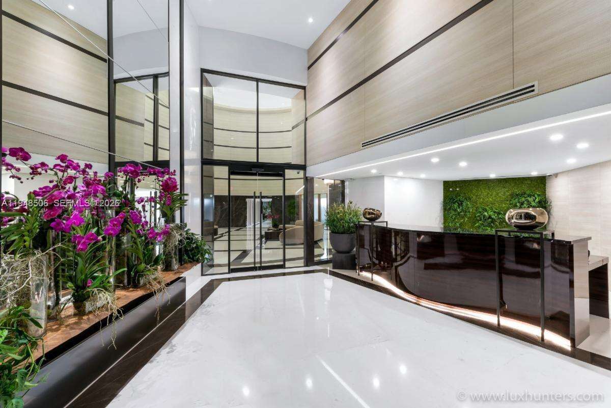 Portofino Tower at 300 Pointe Dr, Miami Beach, FL 33139 - For Rent photo 24