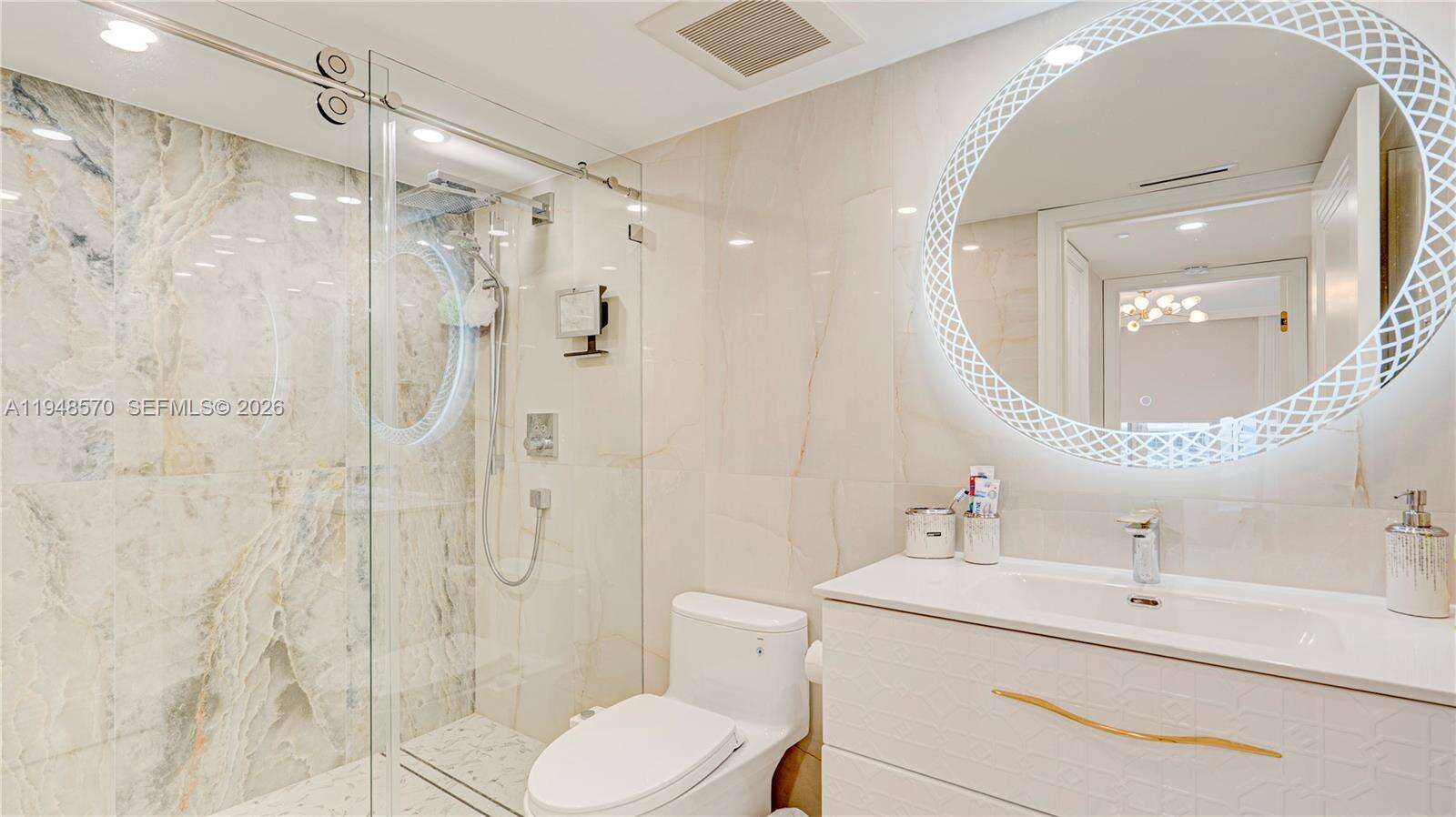 Sands Pointe at 16711 Collins Ave, Sunny Isles Beach, FL 33160 - For Rent photo 44