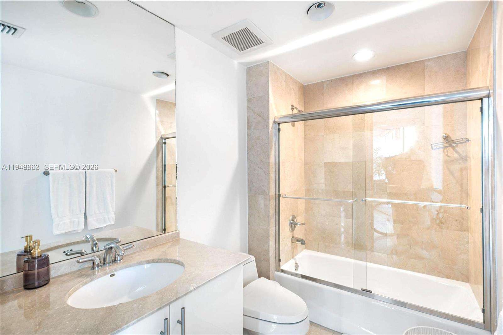 Murano At Portofino at 1000 Pointe Dr, Miami Beach, FL 33139 - For Rent photo 16