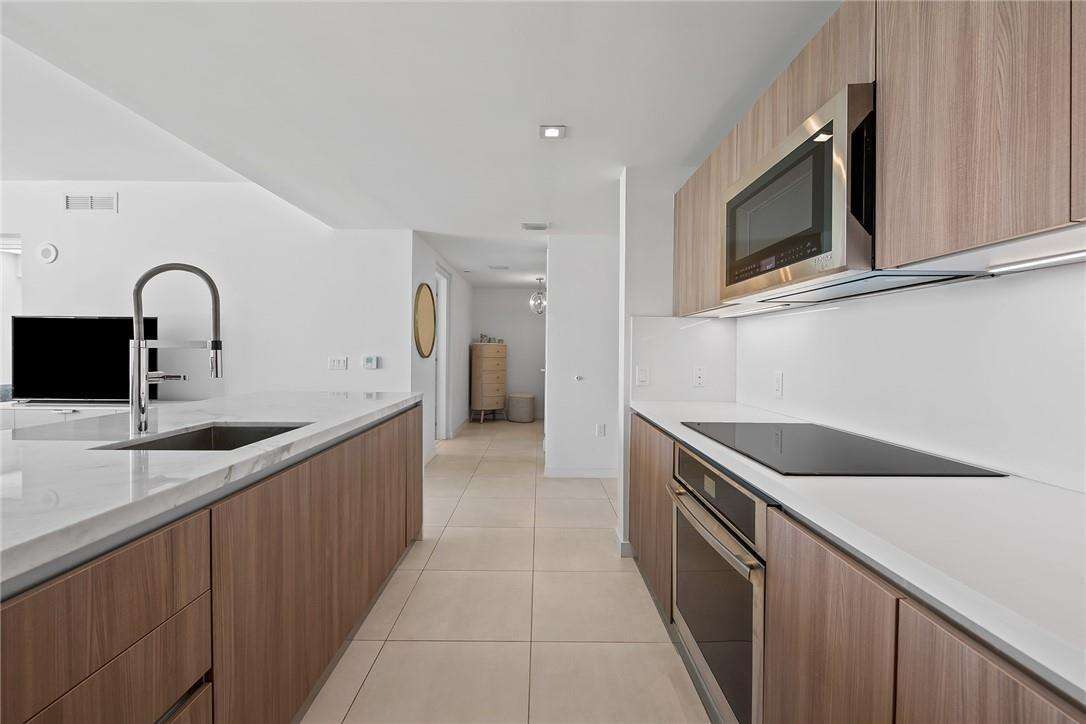 Tiffany House at 401 Birch, Fort Lauderdale, FL 33304 - For Rent photo 10