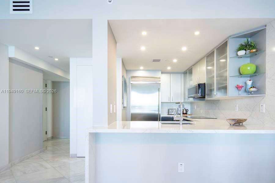 Bentley Bay at 540 W Ave, Miami Beach, FL 33139 - For Rent photo 9