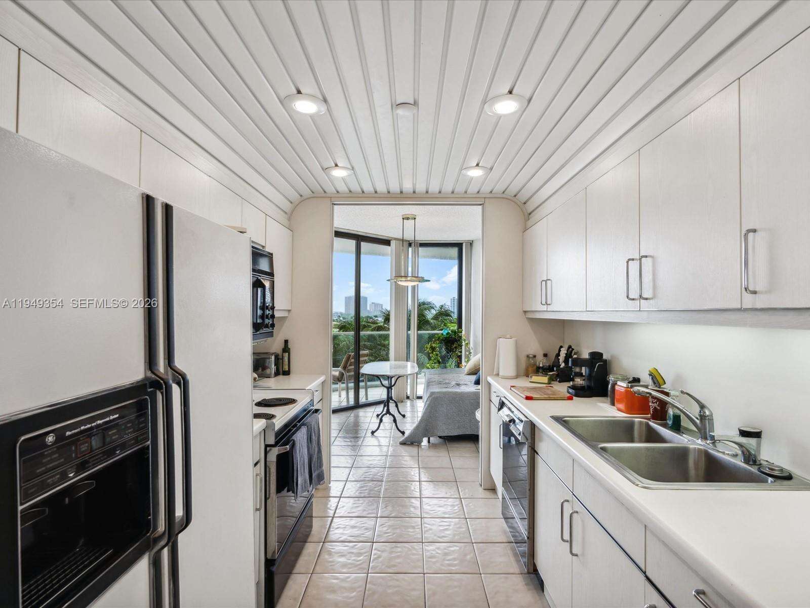 2800 Williams Island at 2800 Island Blvd, Aventura, FL 33160 - For Rent photo 8
