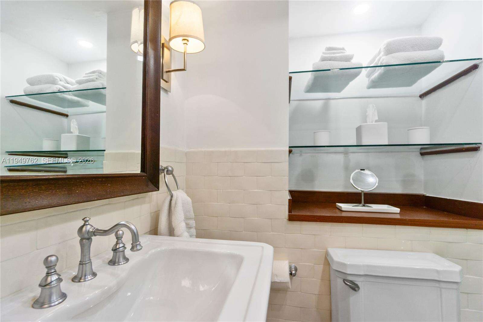 Decoplage at 100 Lincoln Rd, Miami Beach, FL 33139 - For Rent photo 16