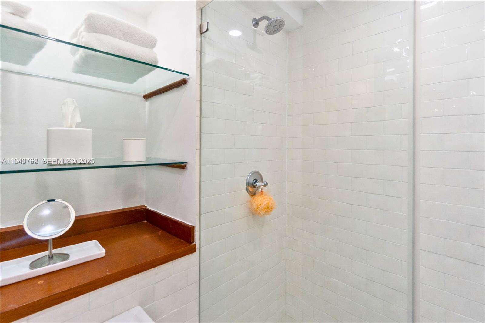 Decoplage at 100 Lincoln Rd, Miami Beach, FL 33139 - For Rent photo 17