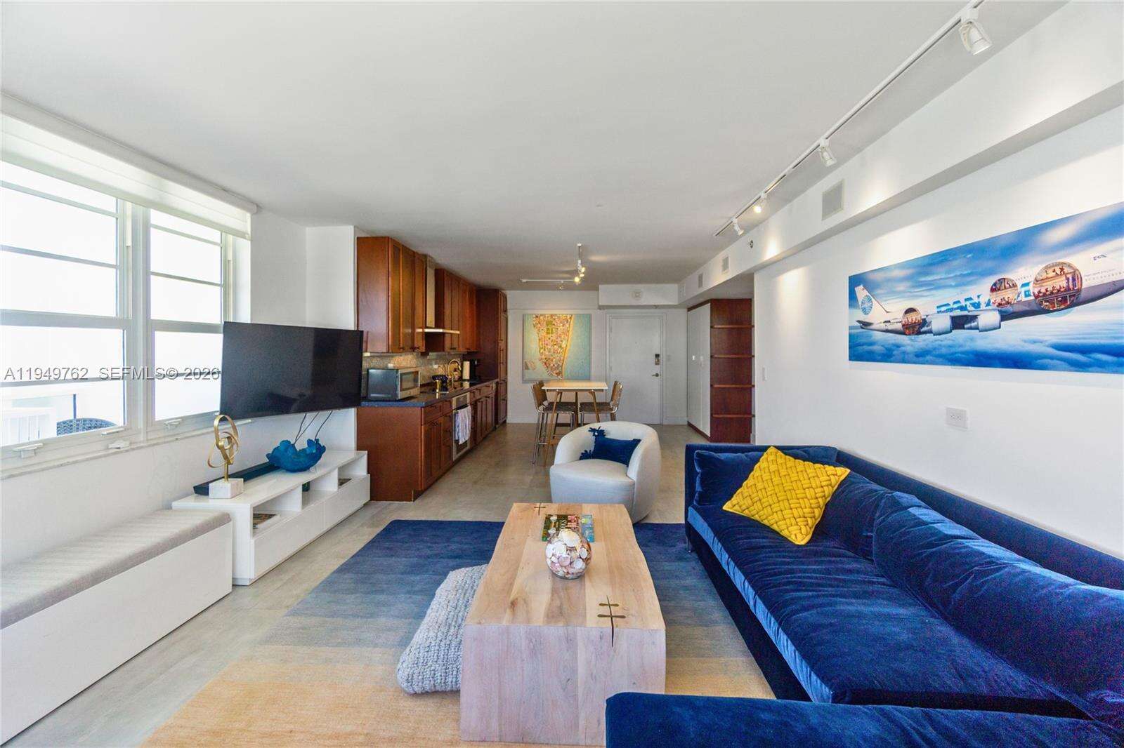 Decoplage at 100 Lincoln Rd, Miami Beach, FL 33139 - For Rent photo 5