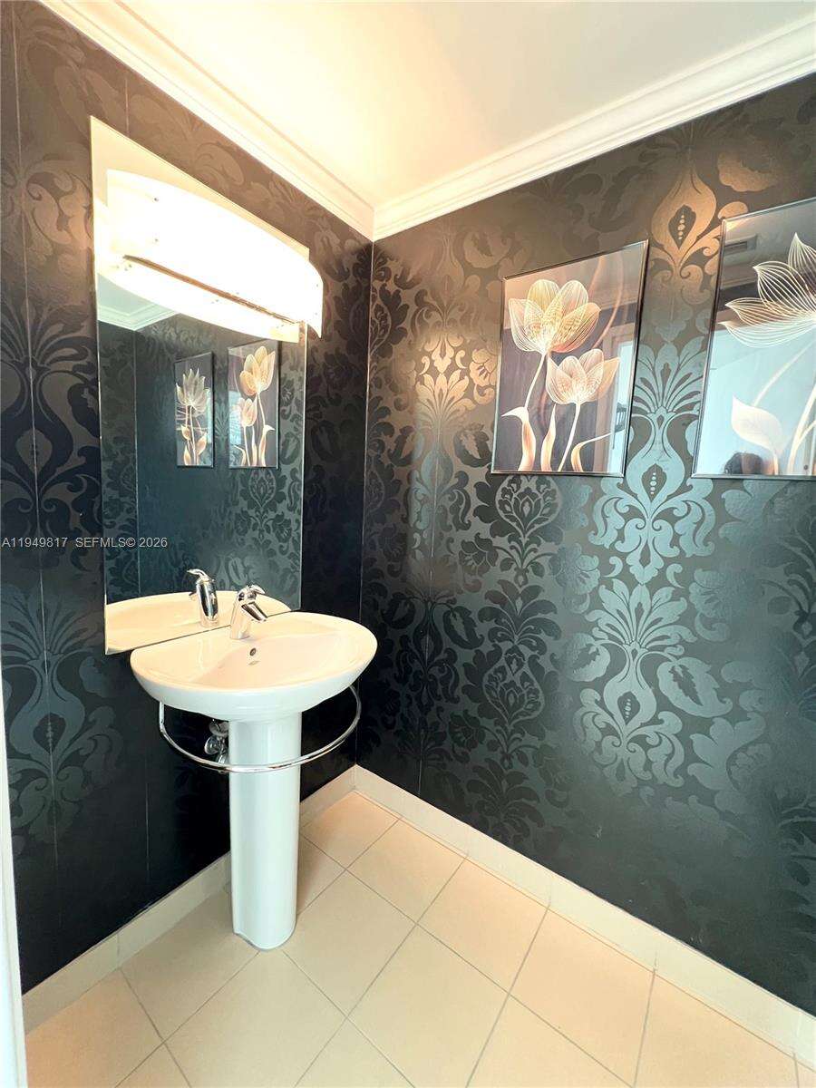 Met 1 at 300 Biscayne Blvd, Miami, FL 33131 - For Rent photo 16
