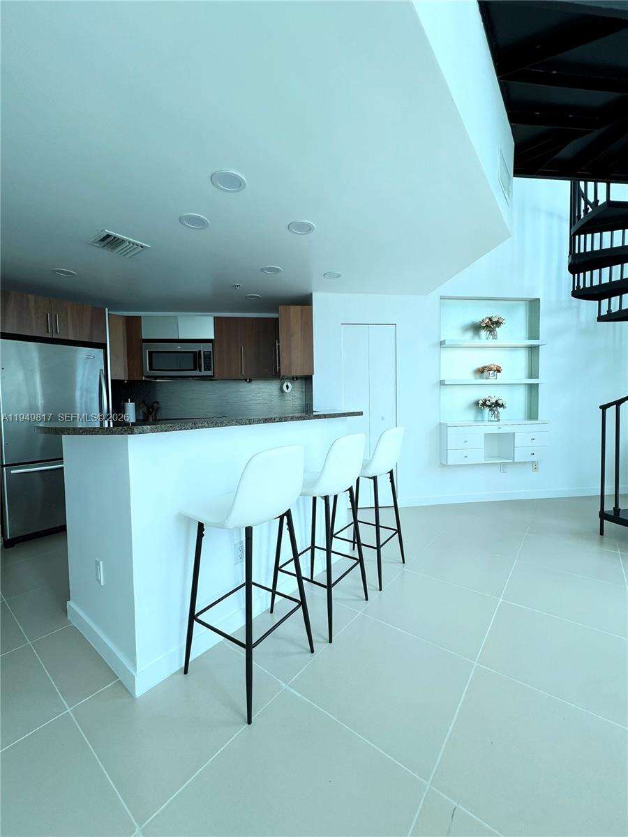 Met 1 at 300 Biscayne Blvd, Miami, FL 33131 - For Rent photo 19