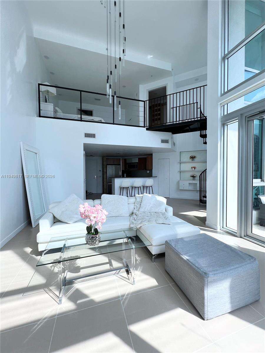 Met 1 at 300 Biscayne Blvd, Miami, FL 33131 - For Rent photo 22